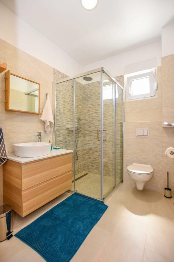 Apartments Milena 8 Мандре Екстер'єр фото
